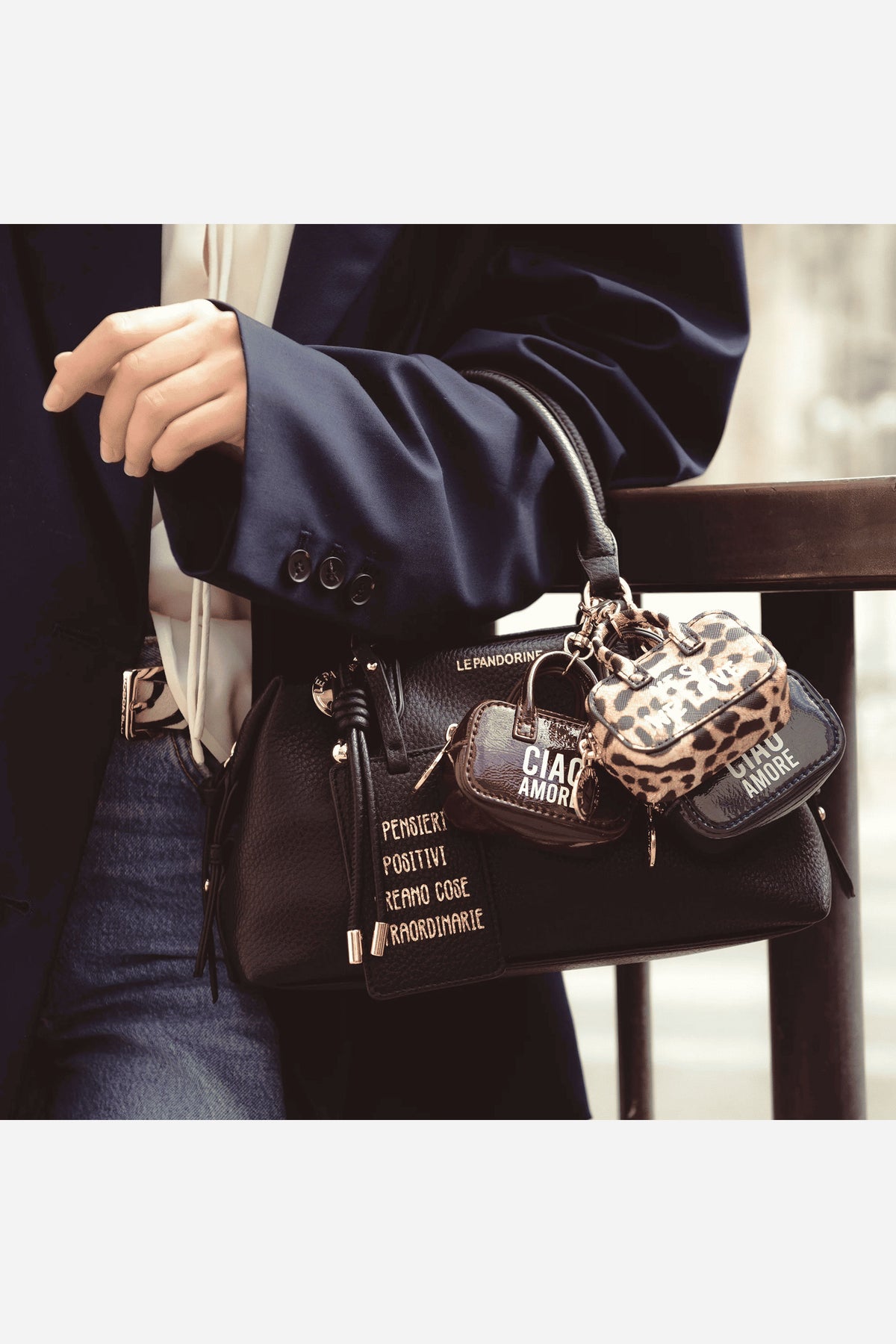 Chicago bauletto medio a mano scamosciato animalier
